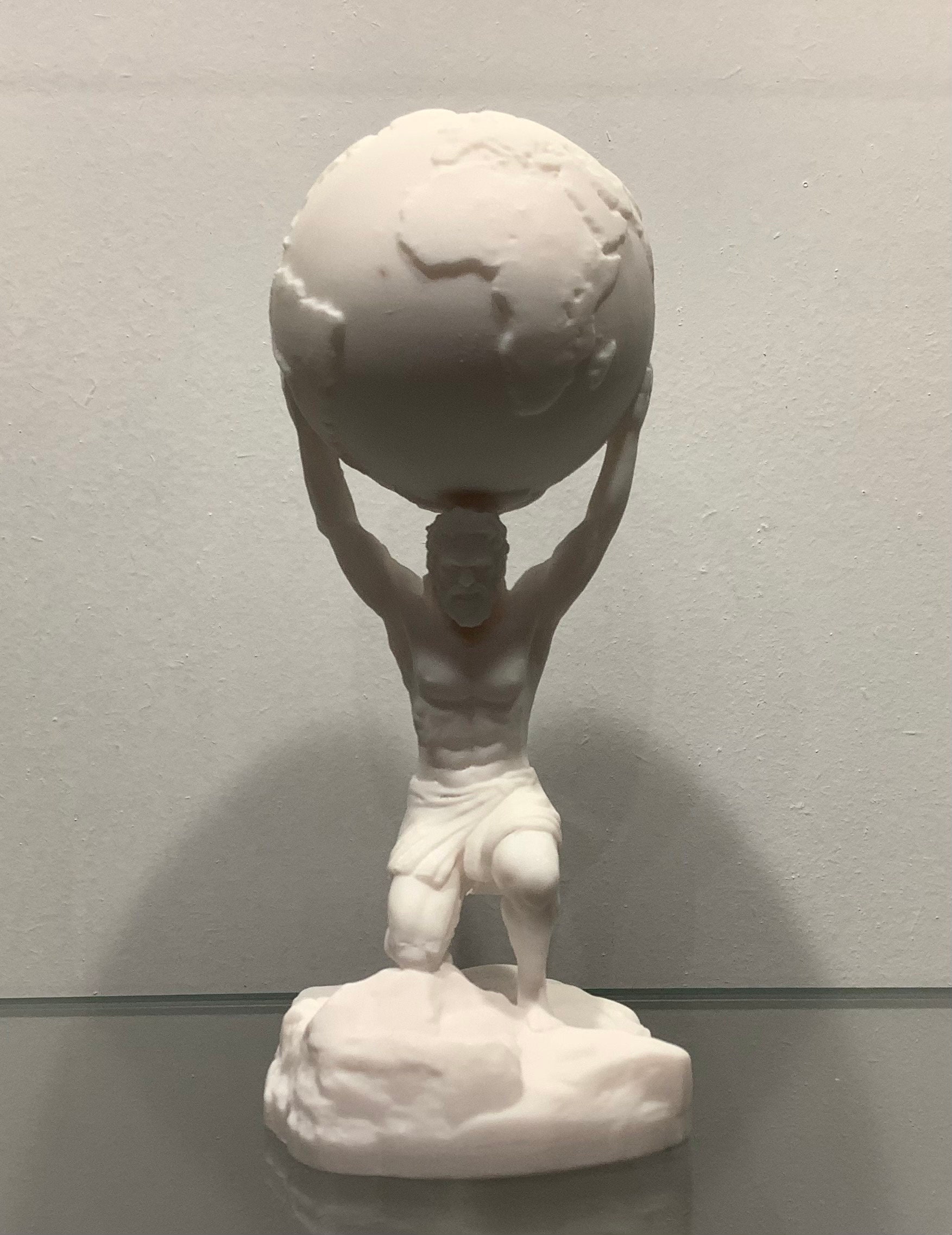AtlasἌτλας,Titan, 高さ80 cm,アトラース Titan Atlas Small White Alabaster Statue, Greek Mythology Atlas