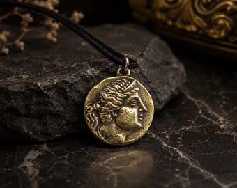 Artemis Halskette Griechische Göttin Anhänger Antike Münze Schmuck Museum Replik griechische Mythologie Geschenk Bronze Talisman