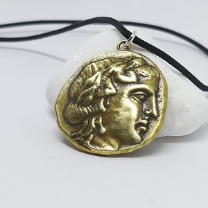 Artemis Ancient Greek Coin Pendant Necklace, Ancient Articafts Coins, Rare Coin Reproduction, bijoux grecs anciens, Griechischer Schmuck image 4