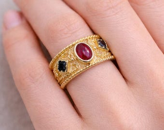 Gold Gemstone Ring – Vintage Style Ring – Red Stone Ring – Statement Gold Jewelry