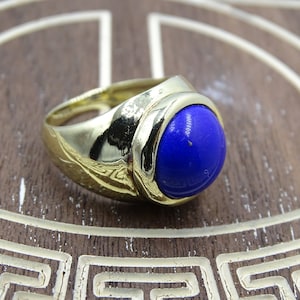Lapis Lazuli Gold 14kt Ring, Hand carved Gold jewelry, Genuine Lapis Jewelry, Blue stone ring, Wife Girlfriend art Gift, One of a kind ring