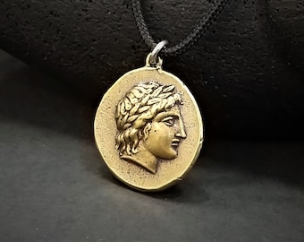 Collar con colgante de moneda griega antigua del dios Apolo, gouri griego, escultura griega, cerámica griega, regalos de 40 cumpleaños para mujeres, amuleto griego.