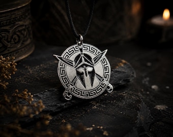 Collar con colgante de casco espartano de plata, collar de guerrero griego antiguo, joyería con símbolo espartano oxidado, regalo de mitología para hombre