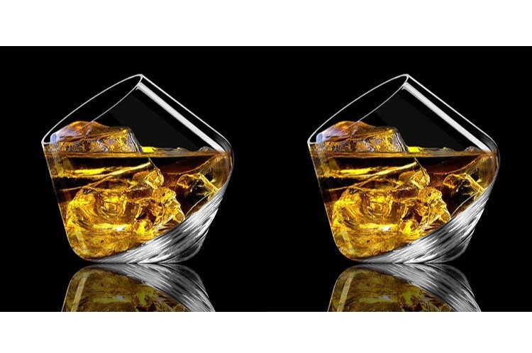 Lot de 2 Verre Whisky à Bascule, Effet Gyroscopique