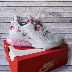 Zapatillas Nike Air Max 270 blancas personalizadas para mujer con cristales Swarovski auténticos y transparentes. Style 5