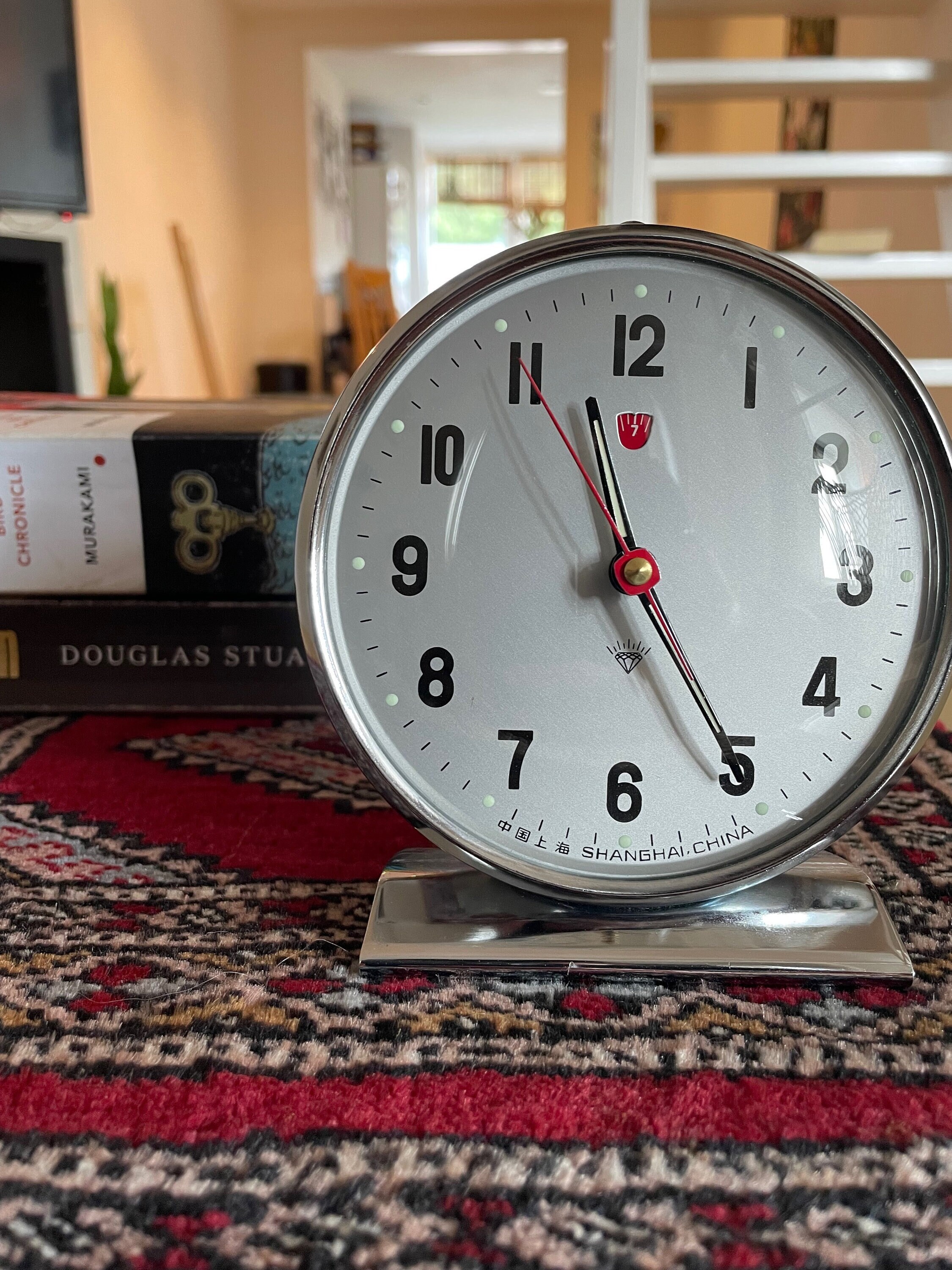 Home & Living Clocks Vintage alarm clock China wind up clock home decor