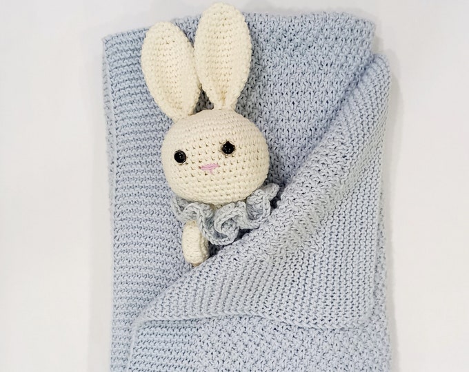 Hand knitted baby blanket Organic cotton New baby gift Baby coming home outfit Knitted baby clothes
