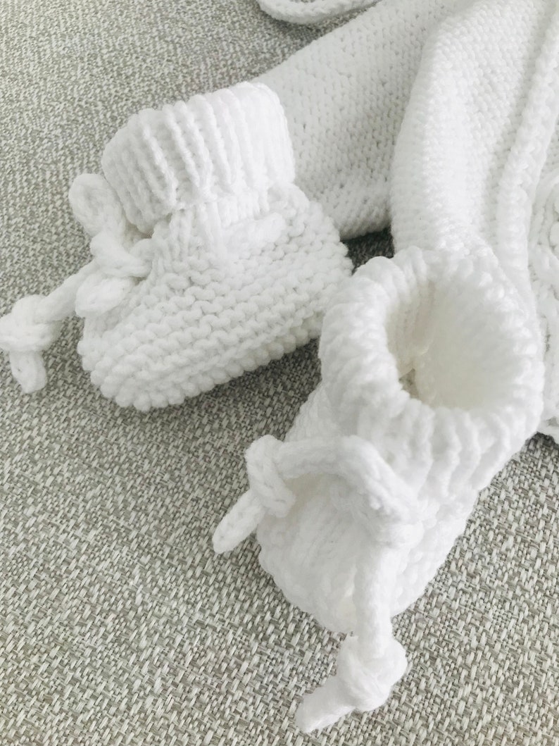Adorable Knitted Baby Cardigan Set: White and Cozy with Hat and Booties Baby coming home outfit image 8