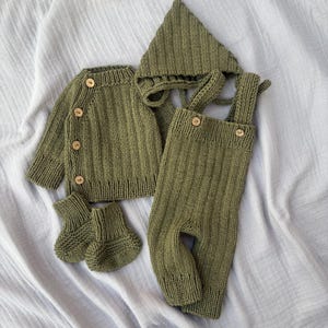 Hand Knit Baby Outfit: Cardigan, Romper, Bonnet, Booties