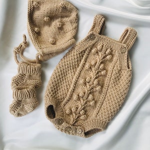 Knit baby romper set Beige baby romper Newborn coming home outfit Baby photo props Gift for new baby Knit baby outfit image 5