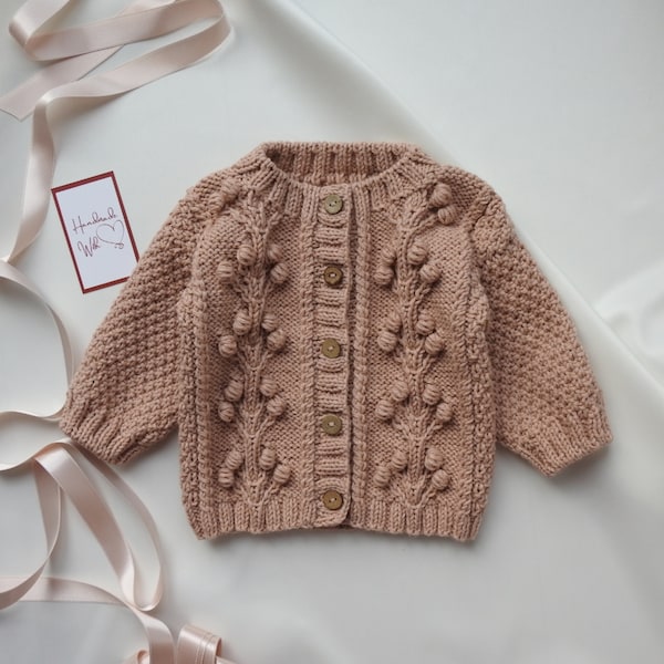 Cardigan bébé personnalisé avec prénom Vêtements bébé en tricot Tenue bébé fille Nouveau cadeau bébé