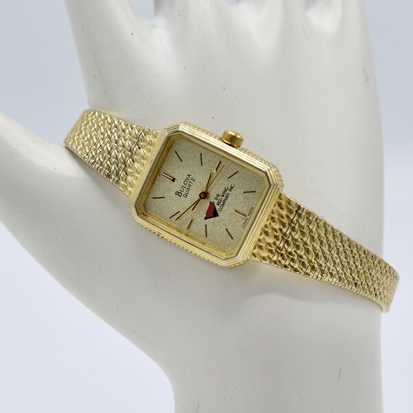 BULOVA quartz vintage dames montre-bracelet 1997 année acier inoxydable mouvement japonais