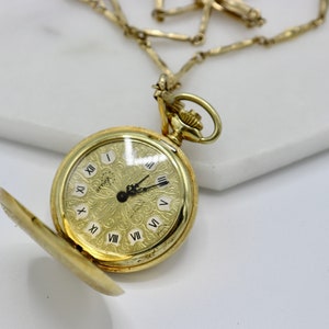 ARNEX 17 jewels incabloc pocket watches, golden on chain, UNISEX image 6