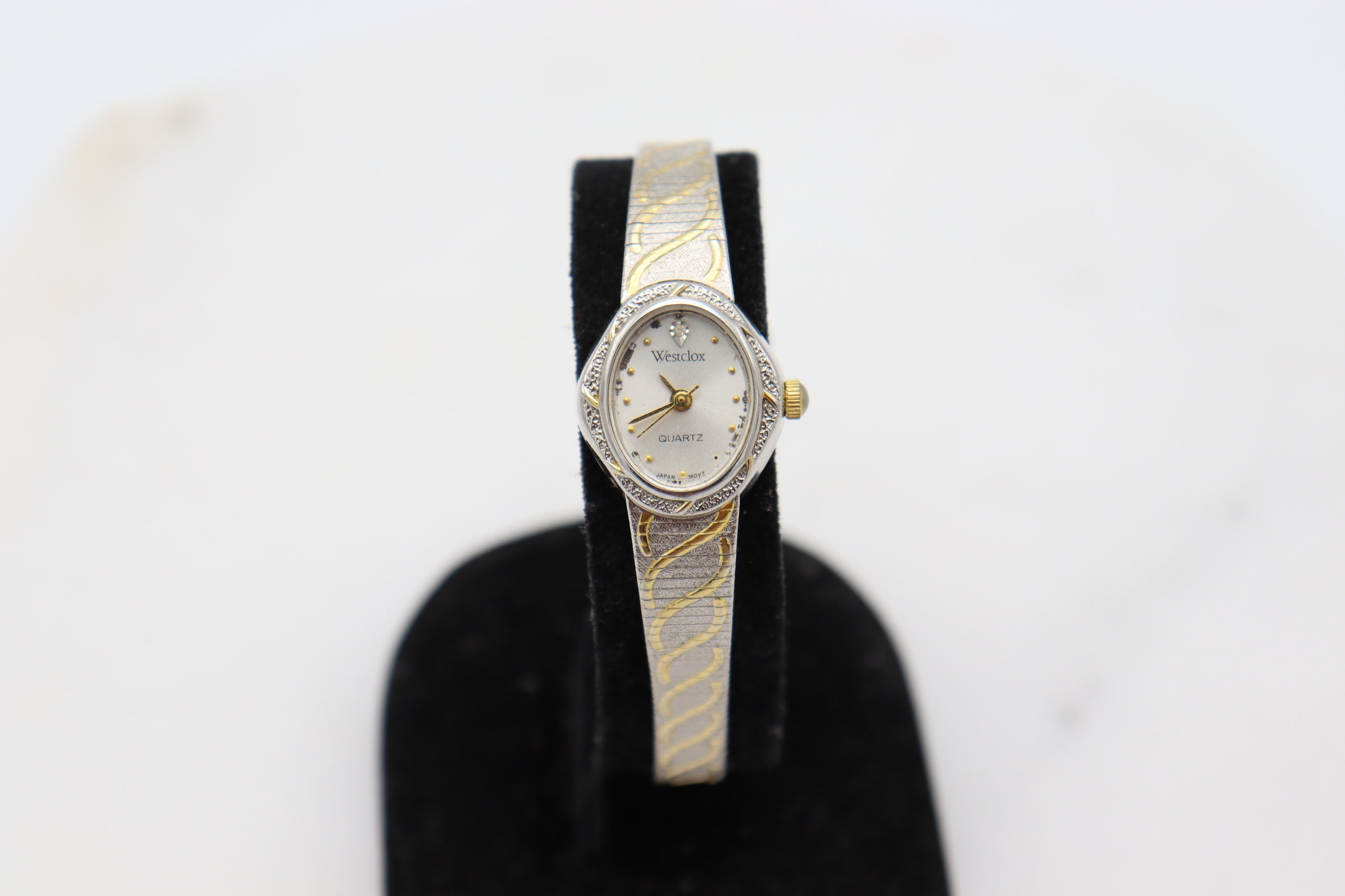 Westclox quartz women's best sale watch