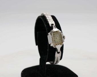 Bulova watch 2025 clearance
