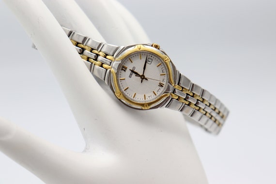 Vintage Seiko 7N82-0AT0 R1 Wristwatch for Her Two-tone - Etsy