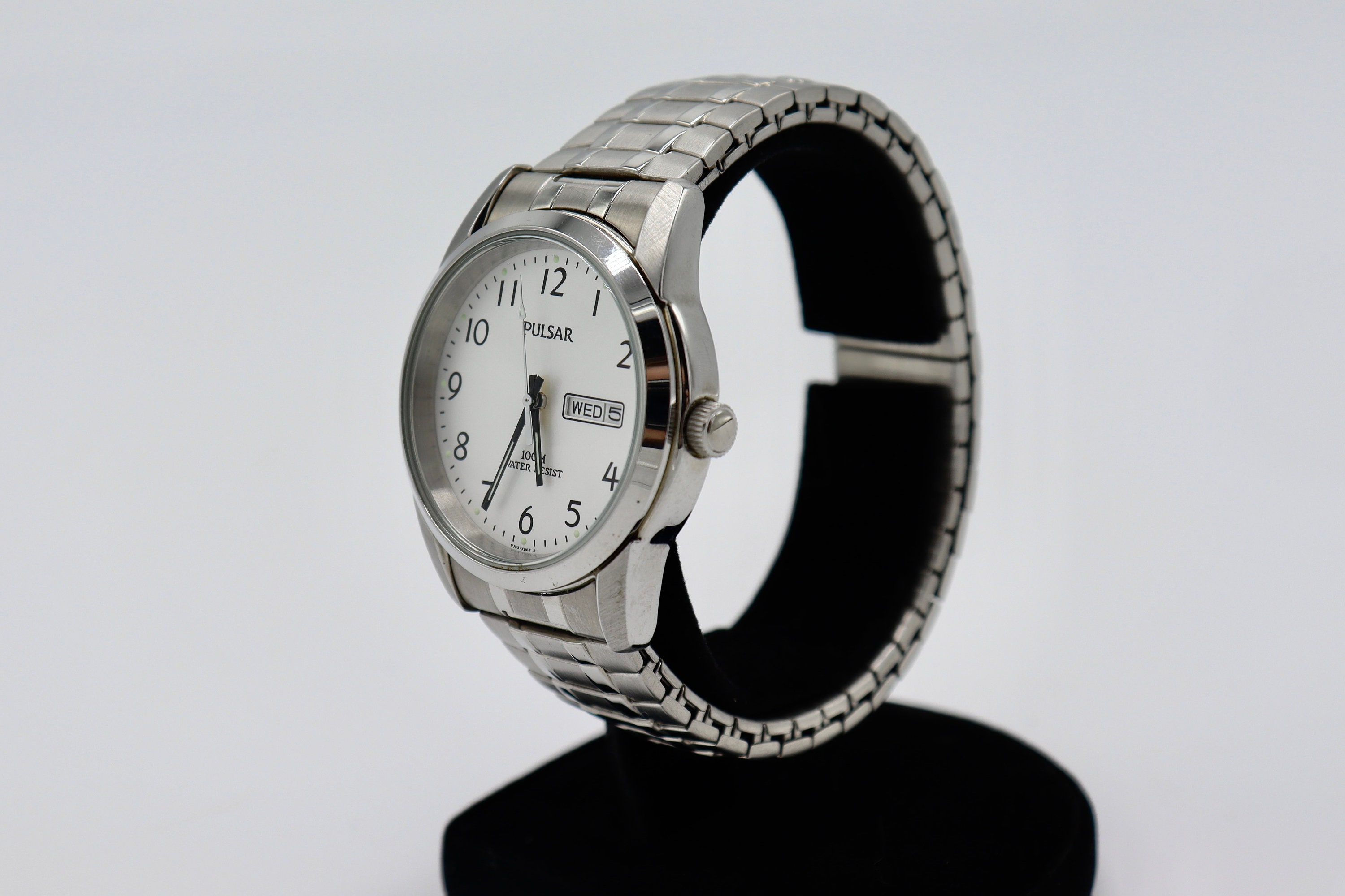 Pulsar water resistant 10 best sale bar