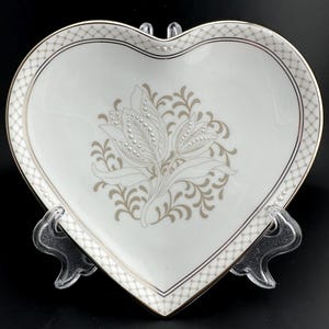 Extremely Hard To Find! Waterford Bone China Padova Heart Shaped Dish