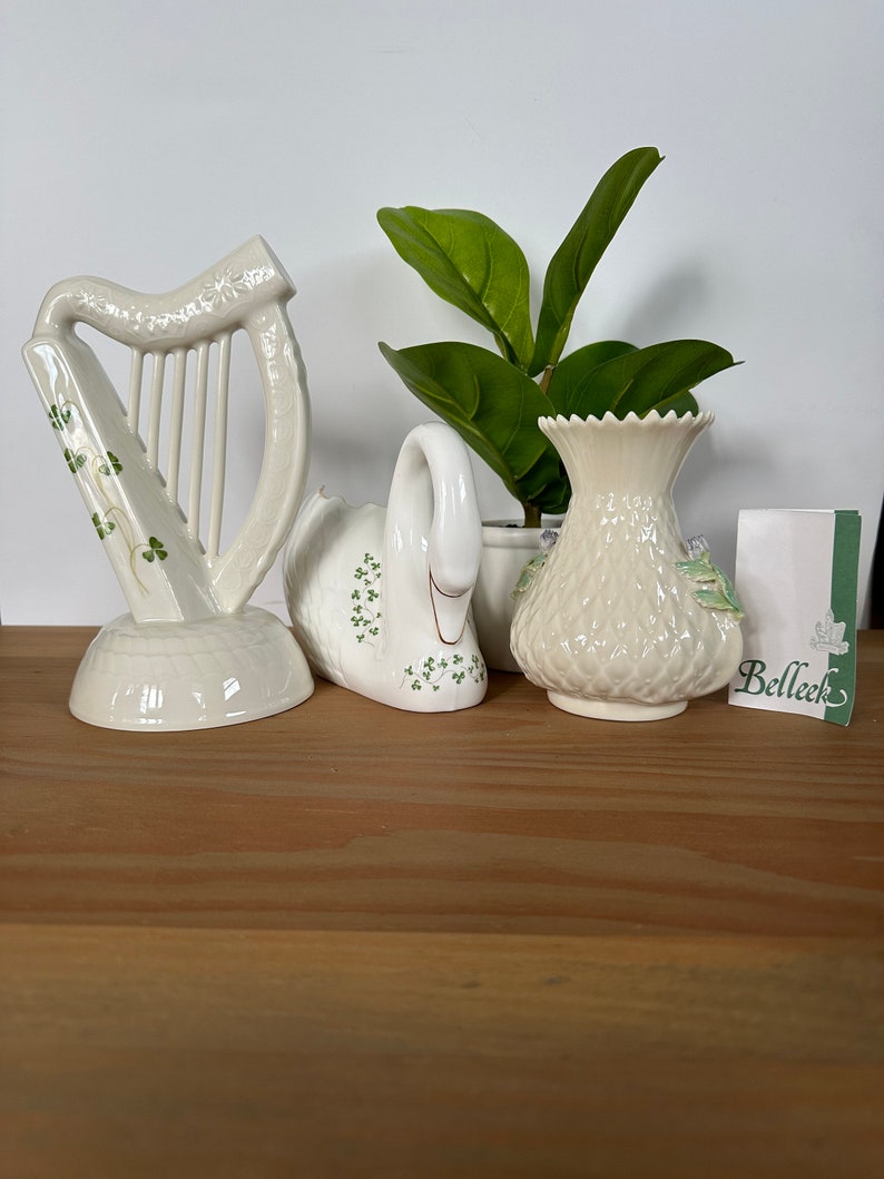 Luck of the Irish Vintage Belleek Weave and Flowers Vase, Donegal by