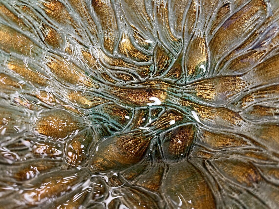 Vintage Large Art Glass Bowl With Gold Art Glass