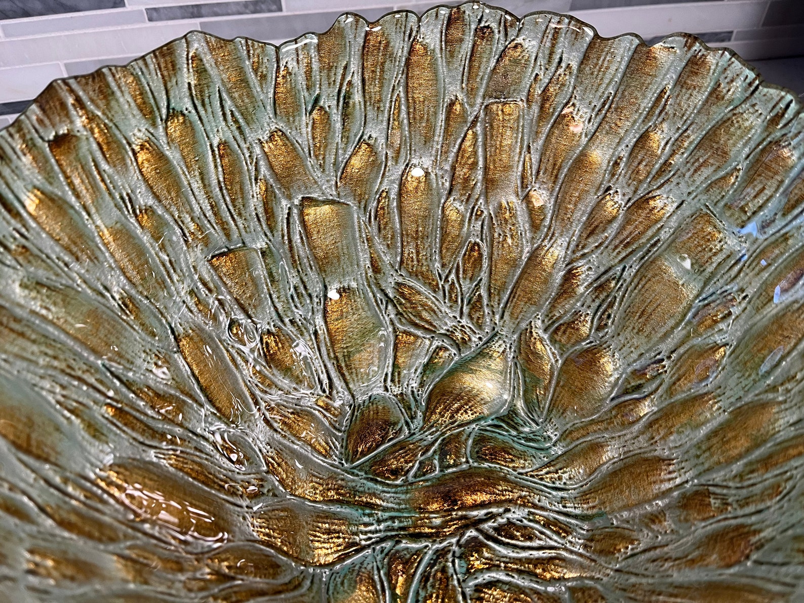 Vintage Large Art Glass Bowl With Gold Art Glass