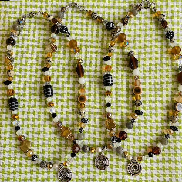 brown spiral beaded necklace - fairycore fairygrunge earth tones