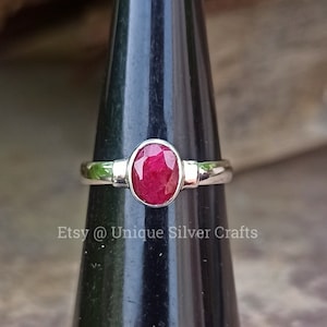 Natural Red Ruby 925 Sterling Silver Ring, Silver Boho Ring, Ruby Unisex Ring, Oval Ruby Designer Ring, Artisan Handmade Ring, Gift Item