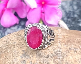 Natural Raw Ruby 925 Sterling Silver Ring, Silver Boho Ring, Ruby Unisex Ring,  Ruby Designer Ring,7 Carat Stone, Artisan Handmade Ring