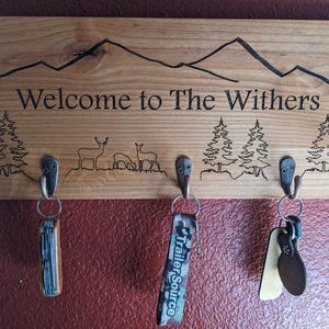 Placa personalizable para colgar en la pared con opción de 3 ganchos: llaves, suéteres, bolsos, tazas