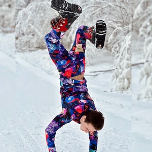 Herren Leggings mit Lila Druck, Thermoschutz-Unterwäsche, Wintersportbekleidung, Leggings mit Fleece, Warmes Hemd, Thermokleidung