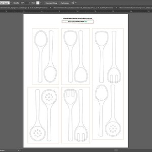 Puede incluir: Un juego de seis utensilios de cocina de madera, que incluyen cucharas, esp&aacute;tulas y un tenedor. Los utensilios est&aacute;n delineados en negro sobre un fondo blanco.