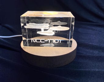 USS Enterprise NCC-1701 Lighted Cryo Starship