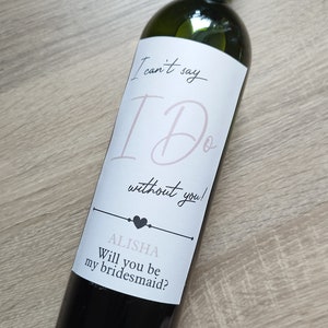 Etichetta della bottiglia di vino annuncio damigella d'onore, regalo di fidanzamento personalizzato, regalo per damigella d'onore, regalo festa nuziale personalizzato