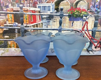 Set of 4 Tiffany and Co. Mrs. Delanys Flowers Dessert Plates