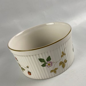 Wedgewood Strawberry and Vine Bowls - Etsy