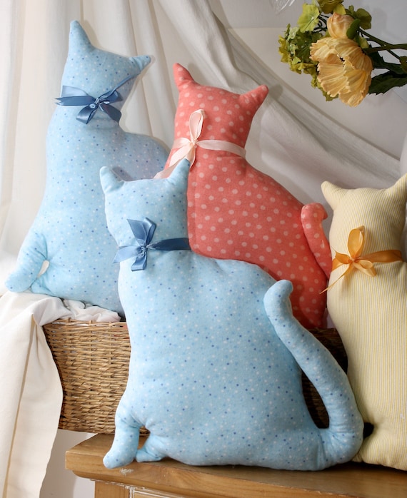 Decorative Cat Shape Soft Huggable Polyester Filled Cushion Pillow Gift Decorative Cat Shape Soft Huggable Polyester Filled Cushion Pillow Gift
