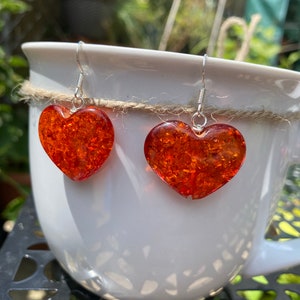 Amber Resin Heart Earrings – Lightweight, Stylish & Hypoallergenic!