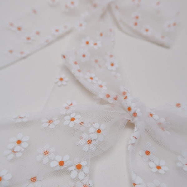 Daisy Bows,Spring Bows,Dainty Bows,Floral bows,School girl bows,Fabric bows,Sheer Bows,Long Tail Bows,Baby bows,Clips,Hairbow,Nylon headband