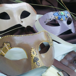 Papier-mache carnival mask