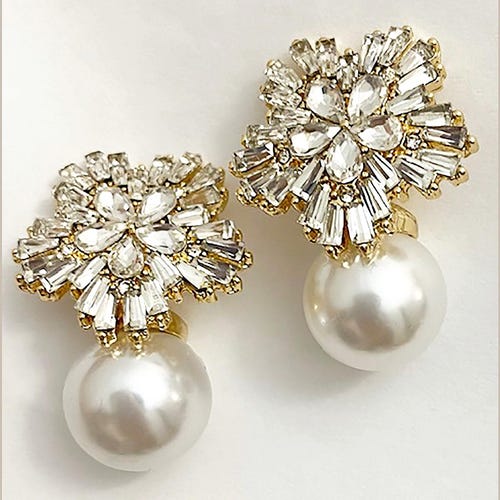 Pendants d'oreilles en perles de luxe : bijoux de mariée glamour