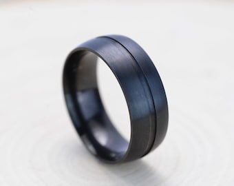Negro mate cepillado clásico acero inoxidable para hombres 8MM acabado pulido centro anillo de la banda de boda