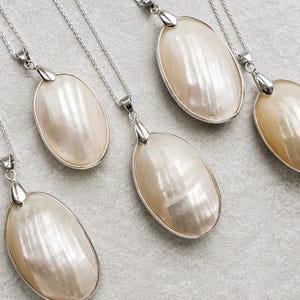 Muschel Halskette, Natürliche Muschel Anhänger Halskette, Minimalist Strand Schmuck