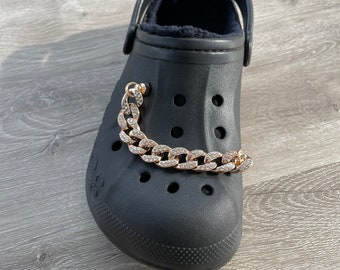 gold chain crocs