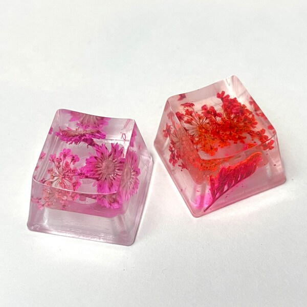 Flower Resin Keycaps | OEM and Cherry Profile | Transparent Flower Artisan Keycaps