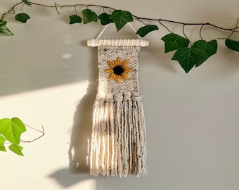 Boho Sunflower Woven Wall Hanging, Small Sunflower Weaving, Boho Woven Wall Decor