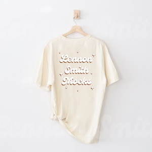 Rückseite des Hemdes, Ivory Comfort Colors 1717 Mockup, Elfenbein Mockup, Comfort Colors Mockup, Dekofarben, Model Mockup, Boho Mockup 1717