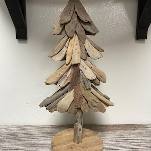 Driftwood Flat Christmas Tree on Round Base