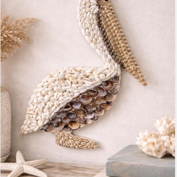 Decoración de pared de pelícano con conchas mixtas y conchas blancas, decoración costera