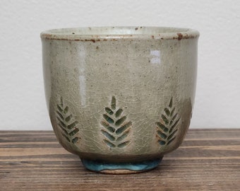 Hand thrown yunomi, 210 ml, handmade tea cup, yunomi, ash glazed yunomi