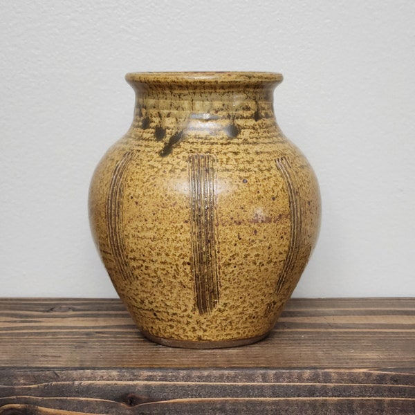 Pottery vase, ceramic vase, farmhouse vase, rustic vase